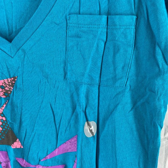 Nollie Blue Teal V-Neck Graphic T-Shirt Size M - Picture 6 of 9